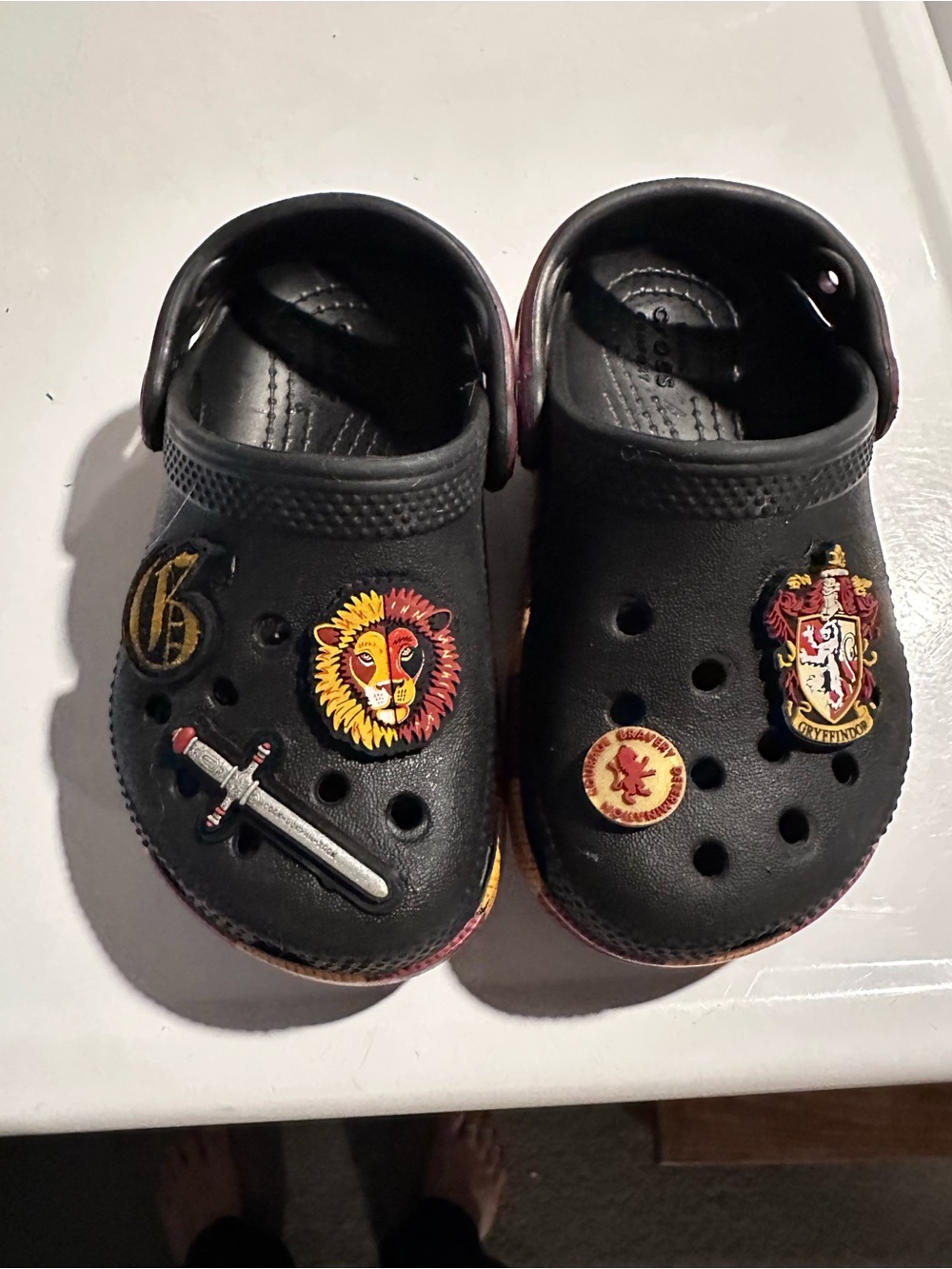Kids Black Crocs-Style Clog with Gryffindor Pins